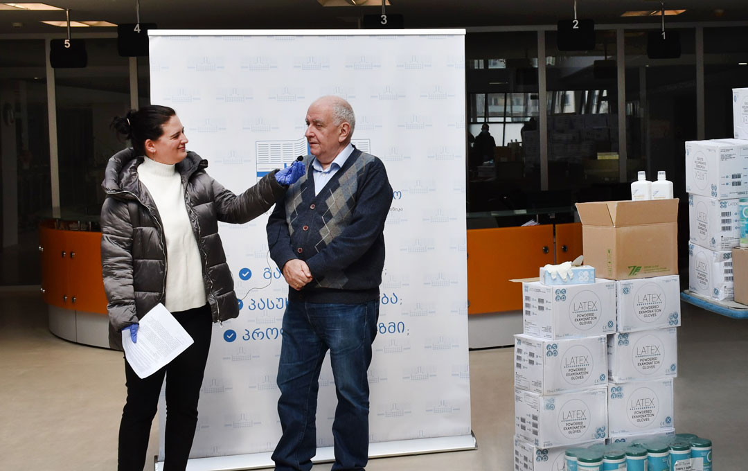 Archi has donated the necessary equipment and inventory to the Central Republican Hospital 