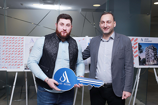 Archi Group Awarded an Apartment to the Olympic Champion and World Record Holder Lasha Talakhadze